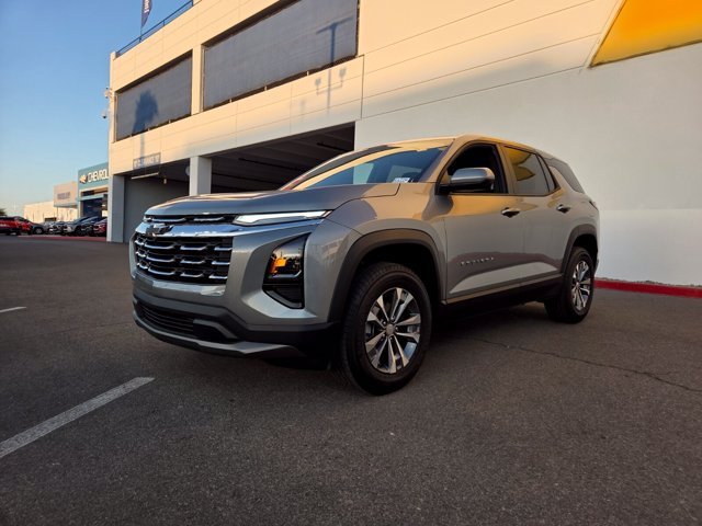 2027 Chevrolet Equinox LT - Photo 2