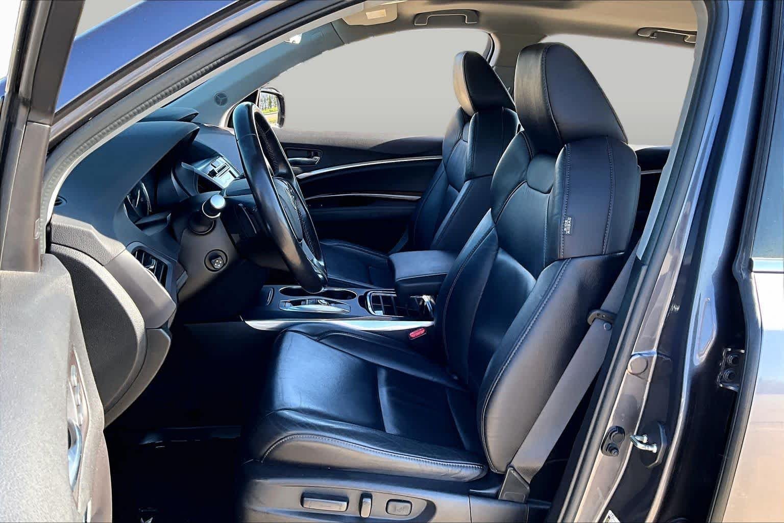Used 2017 Modern Steel Metallic Acura w/Technology Pkg image 8