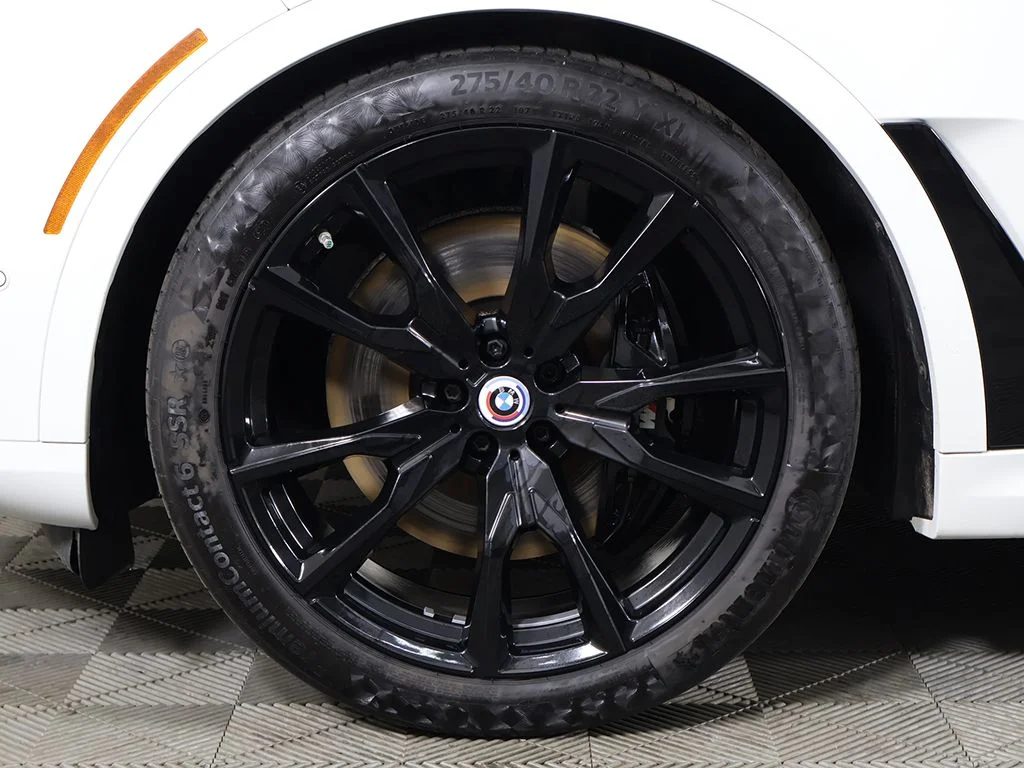 Used 2023 Alpine White BMW xDrive40i image 30