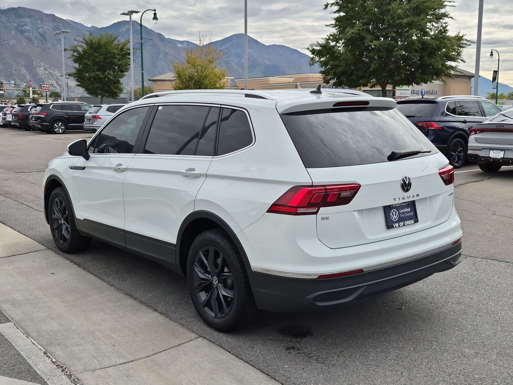 Certified Used 2024 Pure White Volkswagen SE image 7