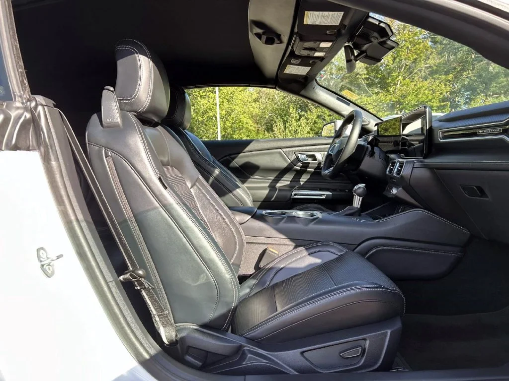 Used 2024 Oxford White Ford EcoBoost Premium image 15