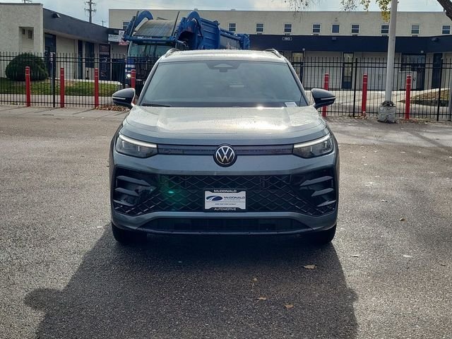 2026 Volkswagen Tiguan SE R-LINE BLACK - Photo 8