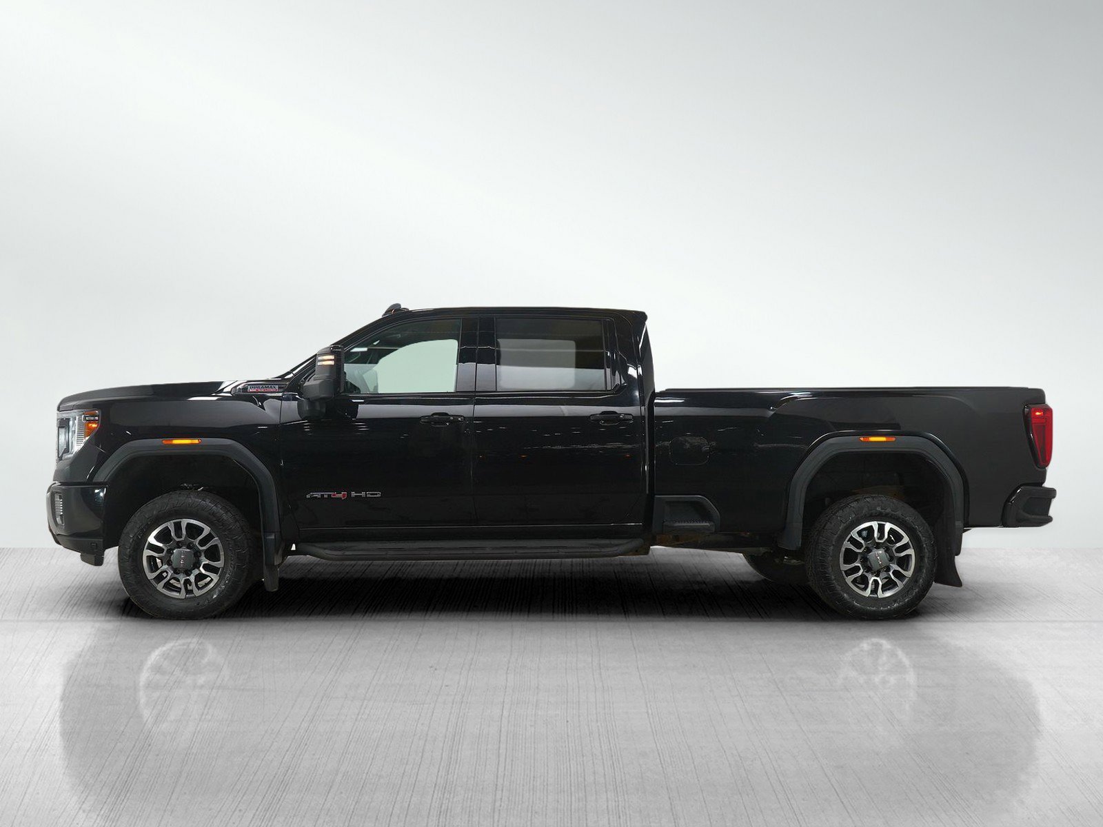 Used 2022 GMC Sierra 2500HD AT4 with VIN 1GT19PEY3NF208993 for sale in White Bear Lake, Minnesota