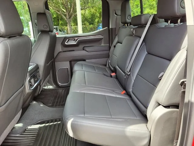 2025 Chevrolet Silverado 1500 LTZ - Photo 16
