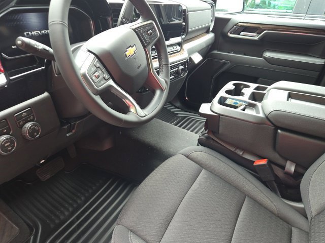 2026 Chevrolet Silverado 1500 LT - Photo 9