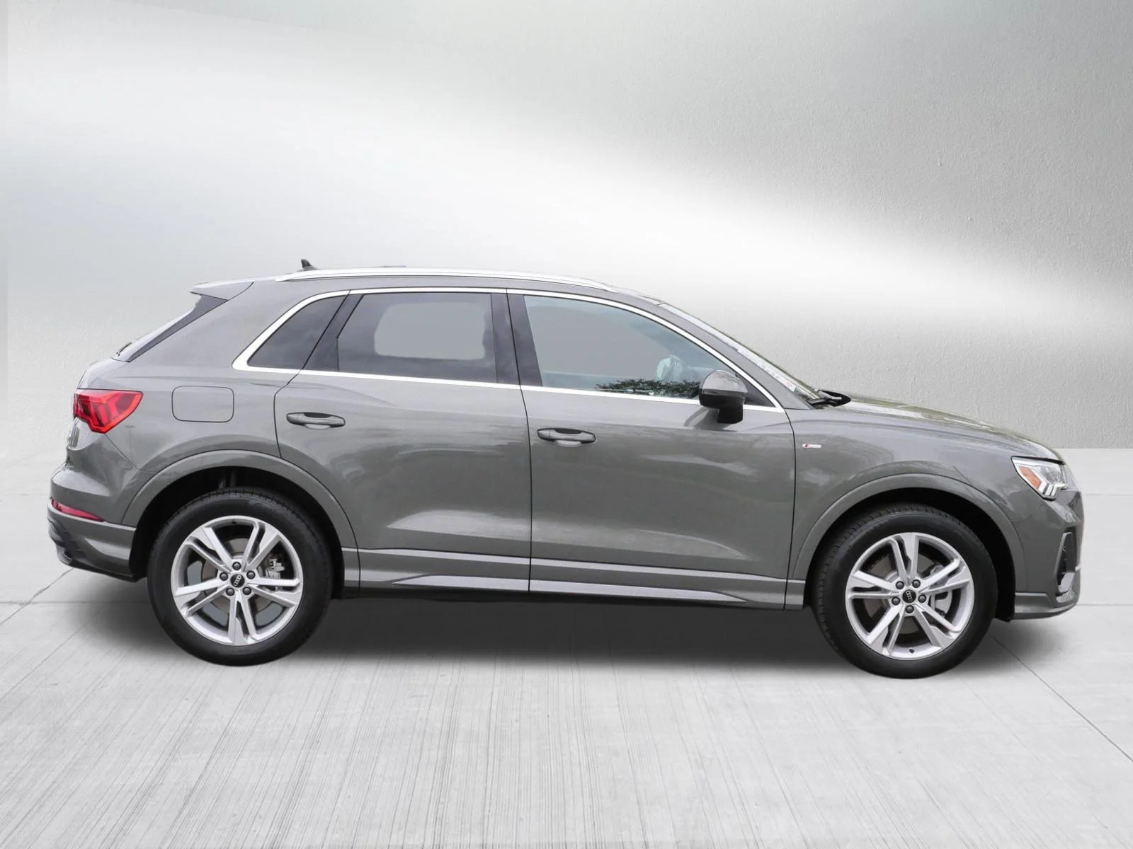 Used 2023 Chronos Gray Metallic Audi S line Premium image 8