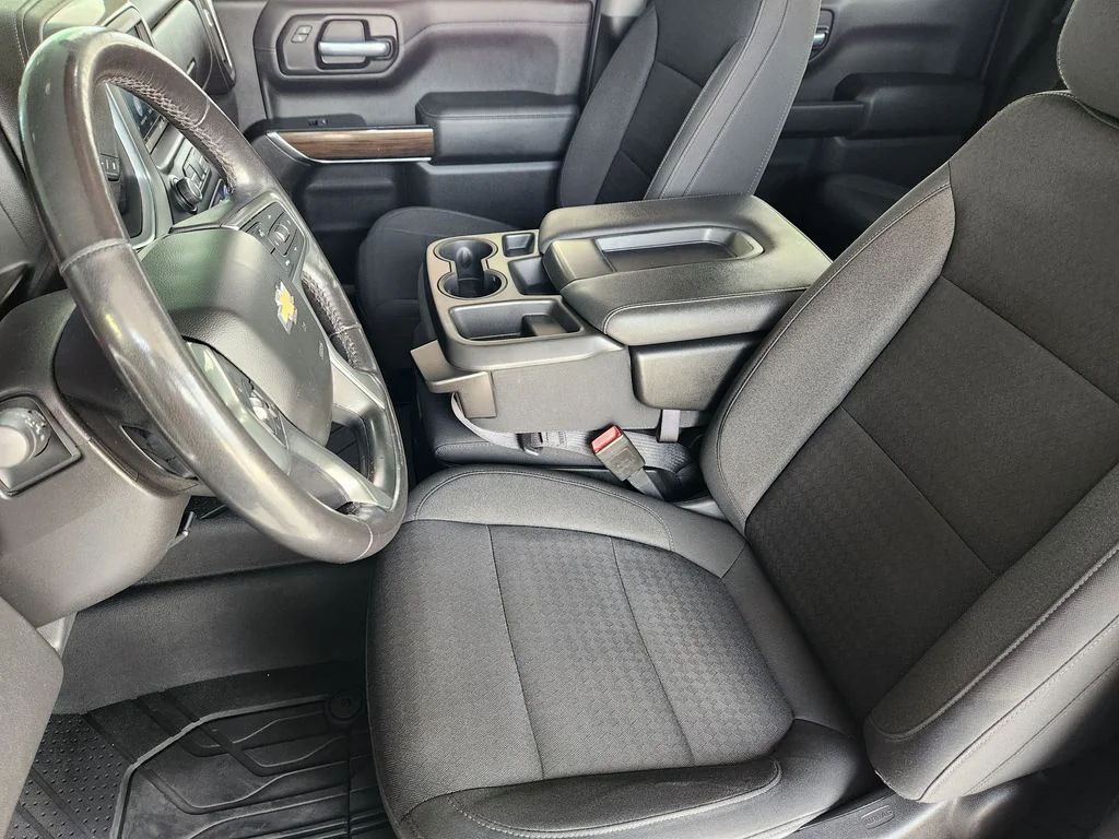 Used 2021 Silver Chevrolet LT image 13