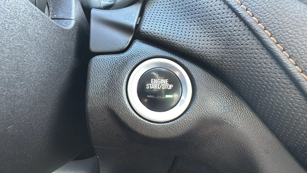 Used 2018 Red Chevrolet Premier image 32