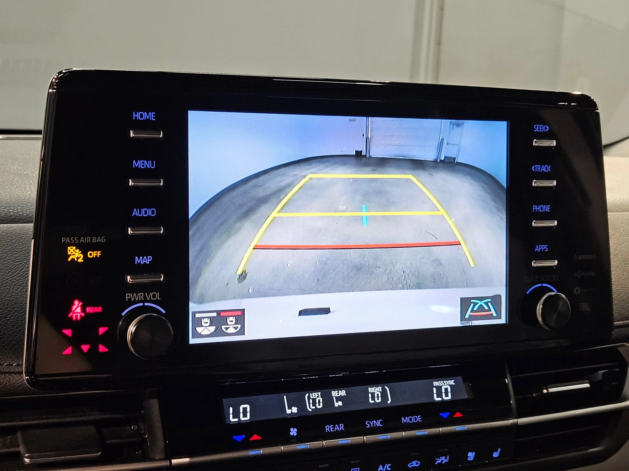 2024 Toyota Sienna Limited - Photo 32