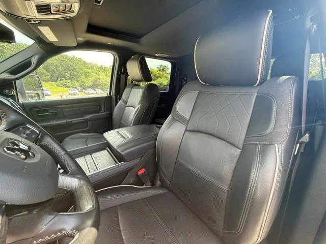 Used 2025 White Ram Limited image 20