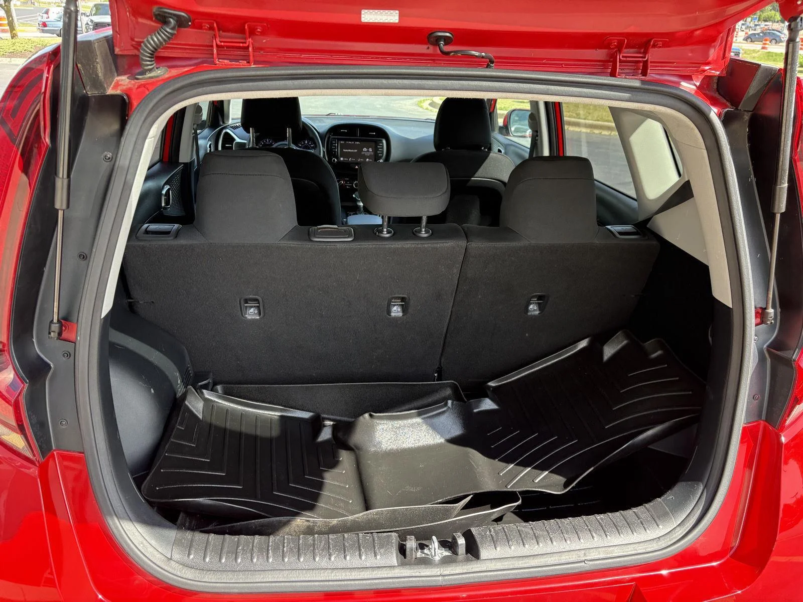 Used 2022 Inferno Red Kia LX image 19