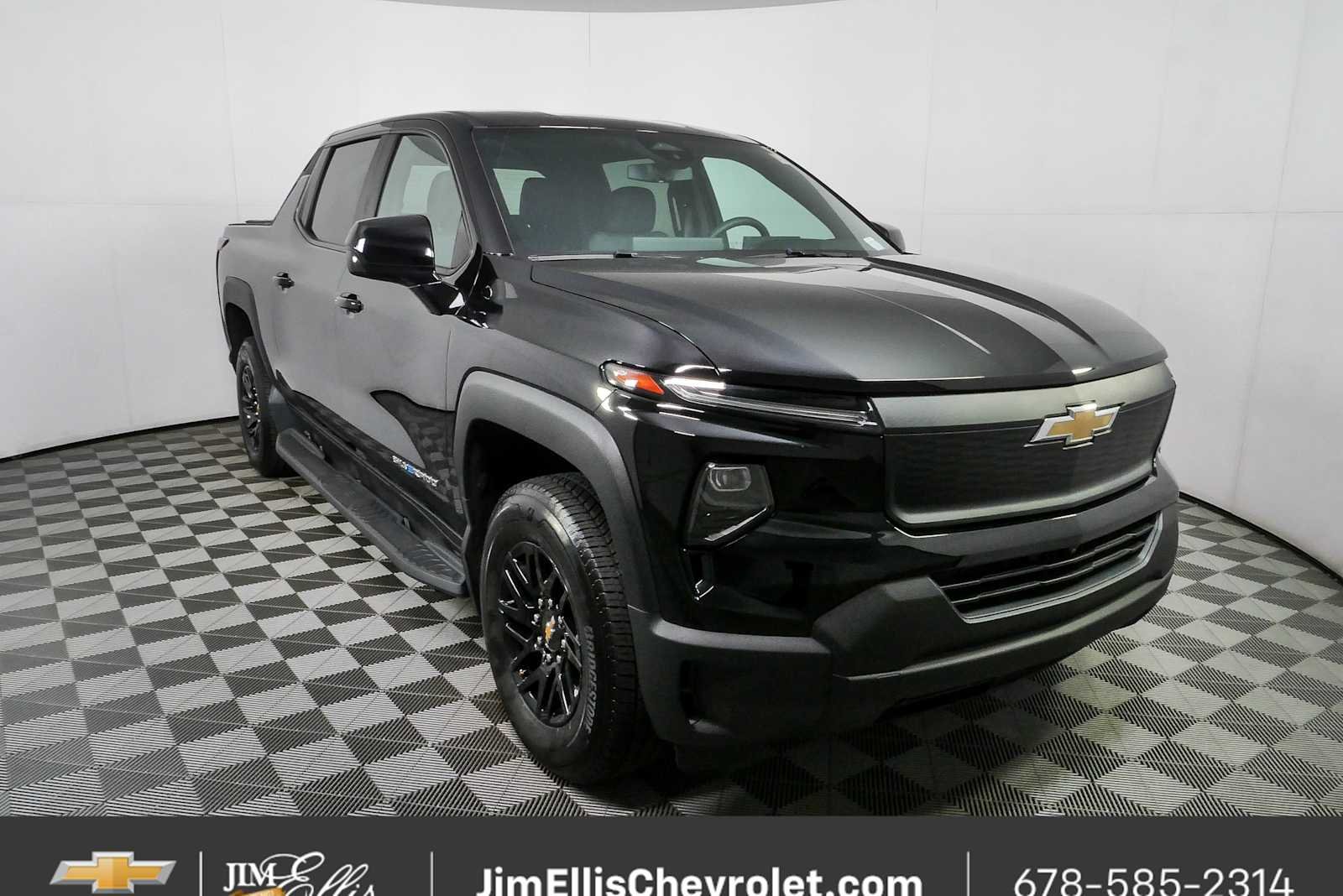 2024 Chevrolet Silverado EV Work Truck 3WT's photo