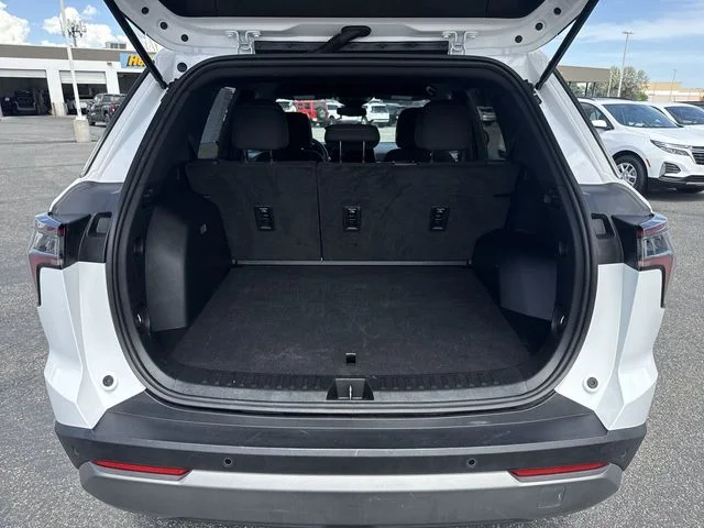 2025 Chevrolet Equinox LT - Photo 22