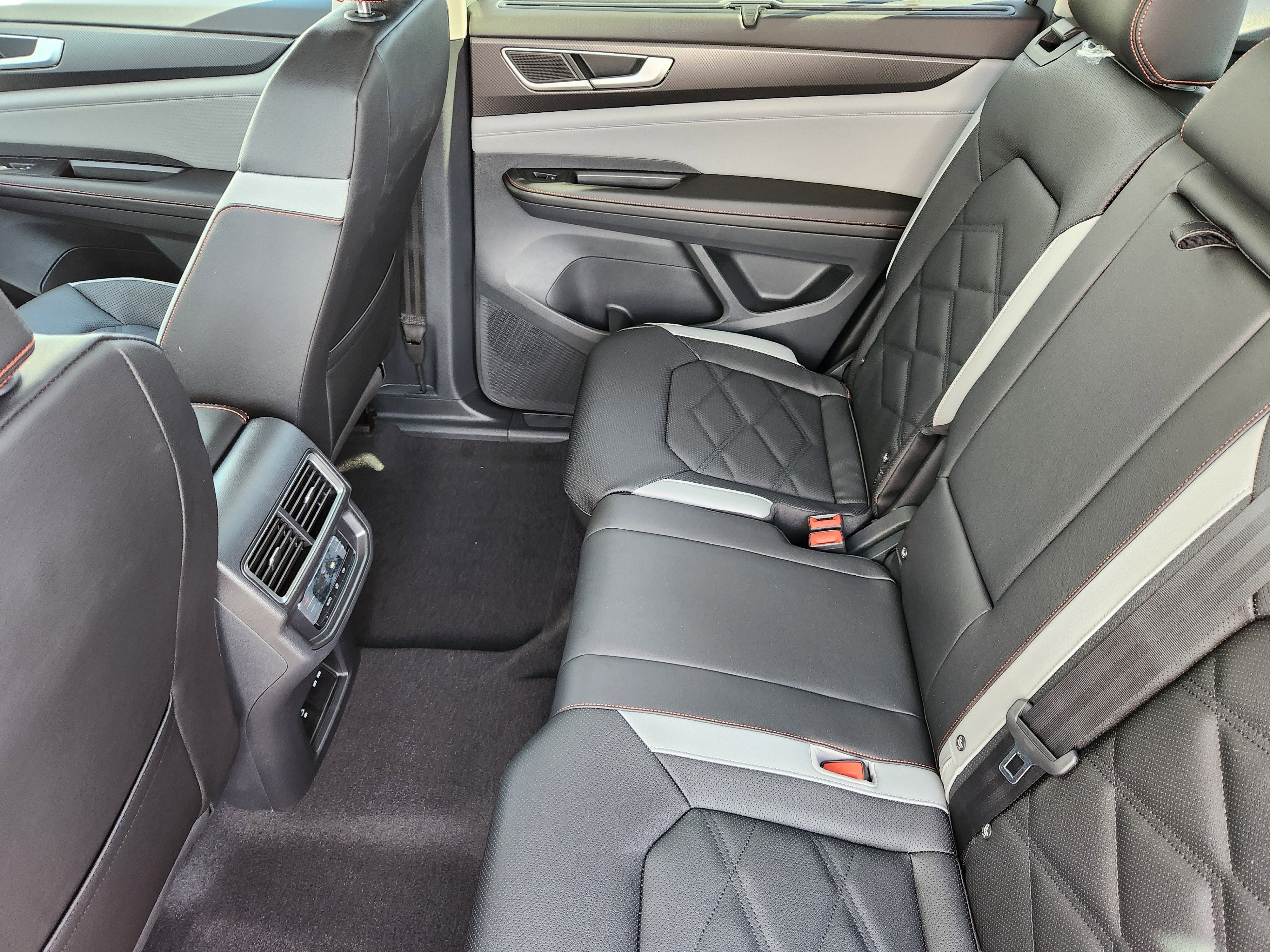 2026 Volkswagen Atlas Atlas Peak Edition - Photo 12