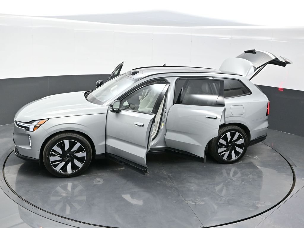 2025 Volvo EX90 Ultra - Photo 27