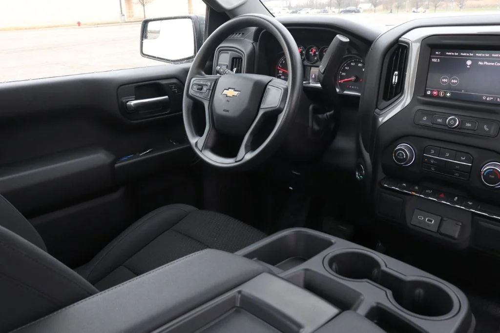 Used 2025 Summit White Chevrolet WT image 11
