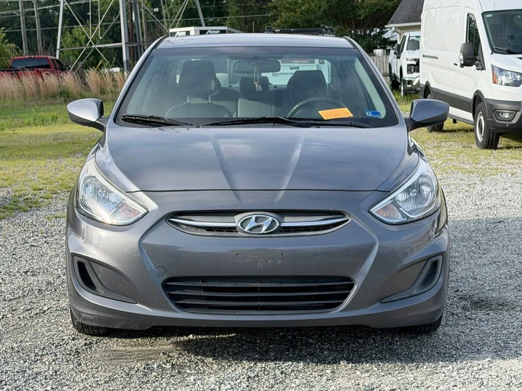 Used 2017 Gray Hyundai SE image 31