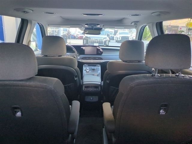Used 2022 Black Hyundai SEL image 7