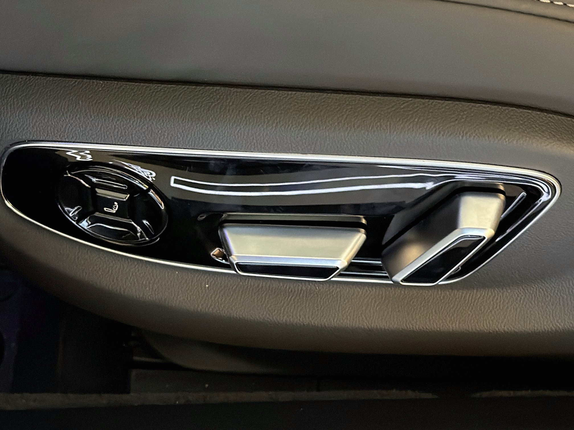 New 2026 Mythos Black Metallic Audi  image 24