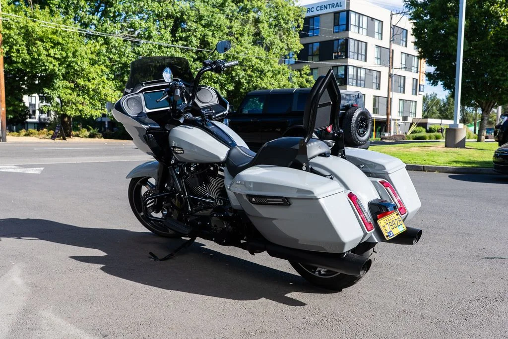 Used 2024 Gray Harley-Davidson FLTRXS image 3