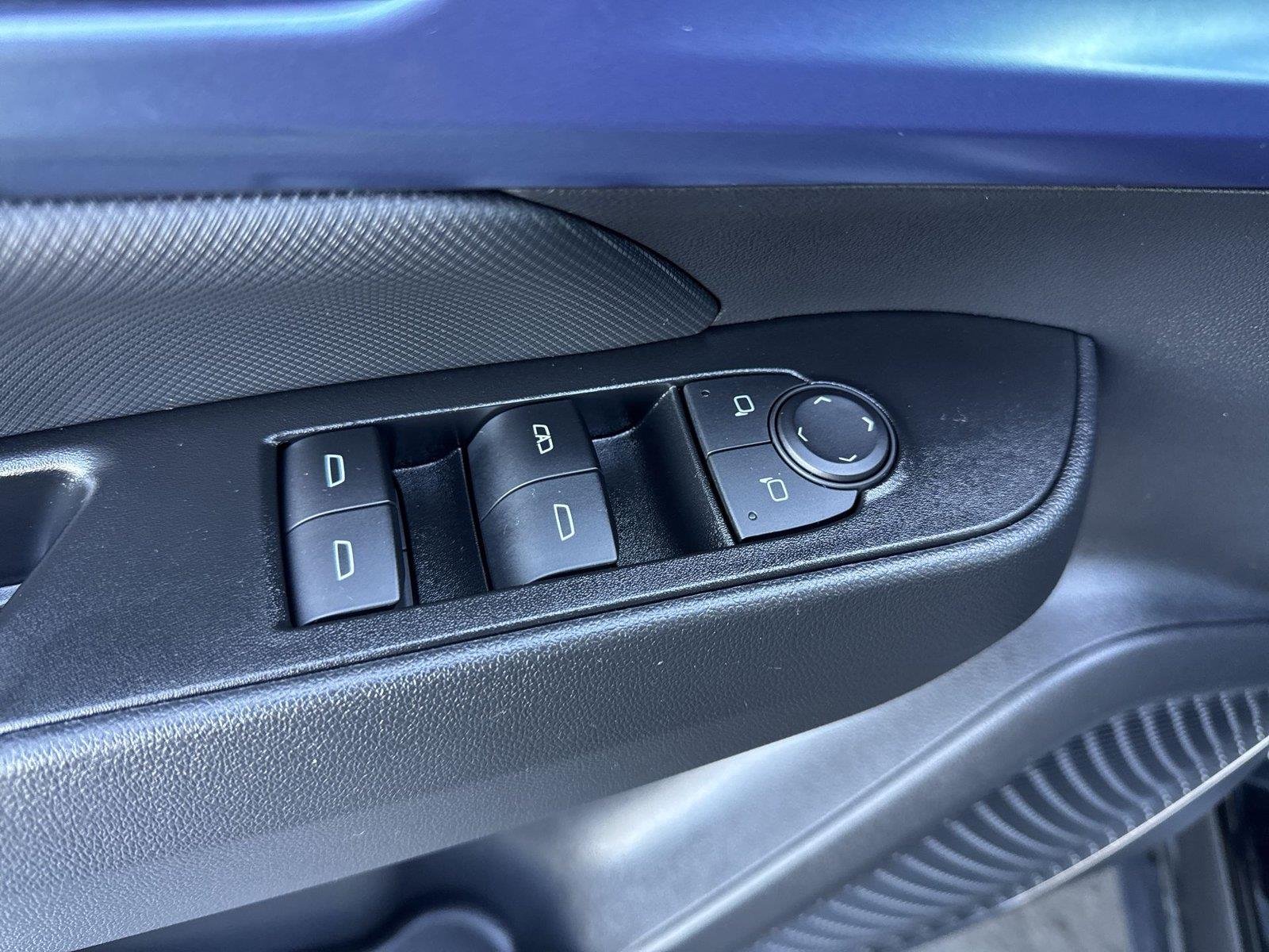 2024 Chevrolet Equinox EV LT - Photo 27