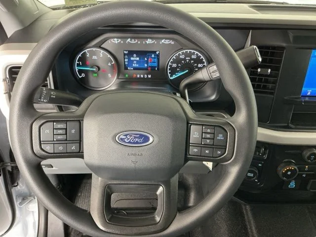 New 2026 Oxford White Ford XL image 18