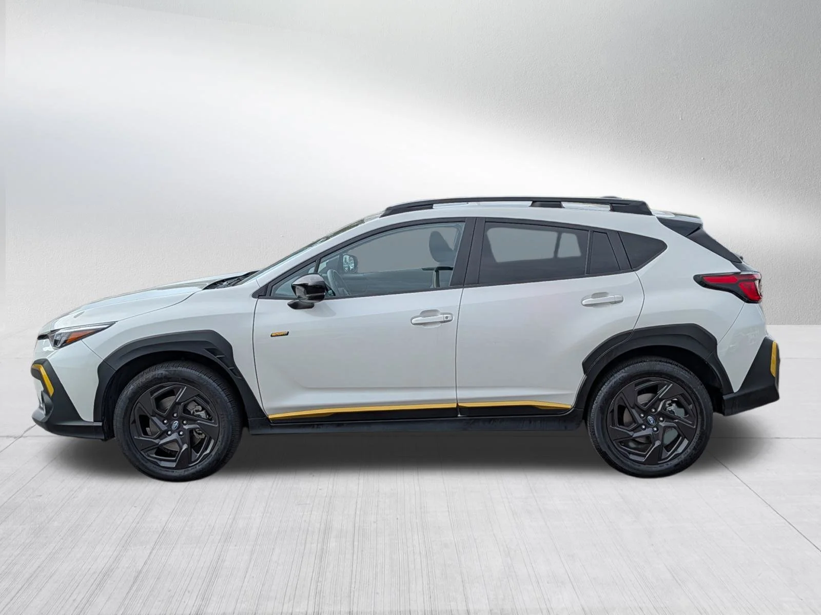 Used 2025 Crystal White Pearl Subaru Sport image 4