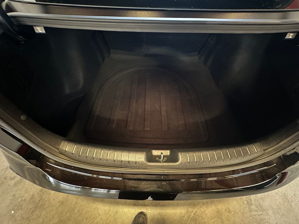 Used 2021 Black Kia LXS image 29