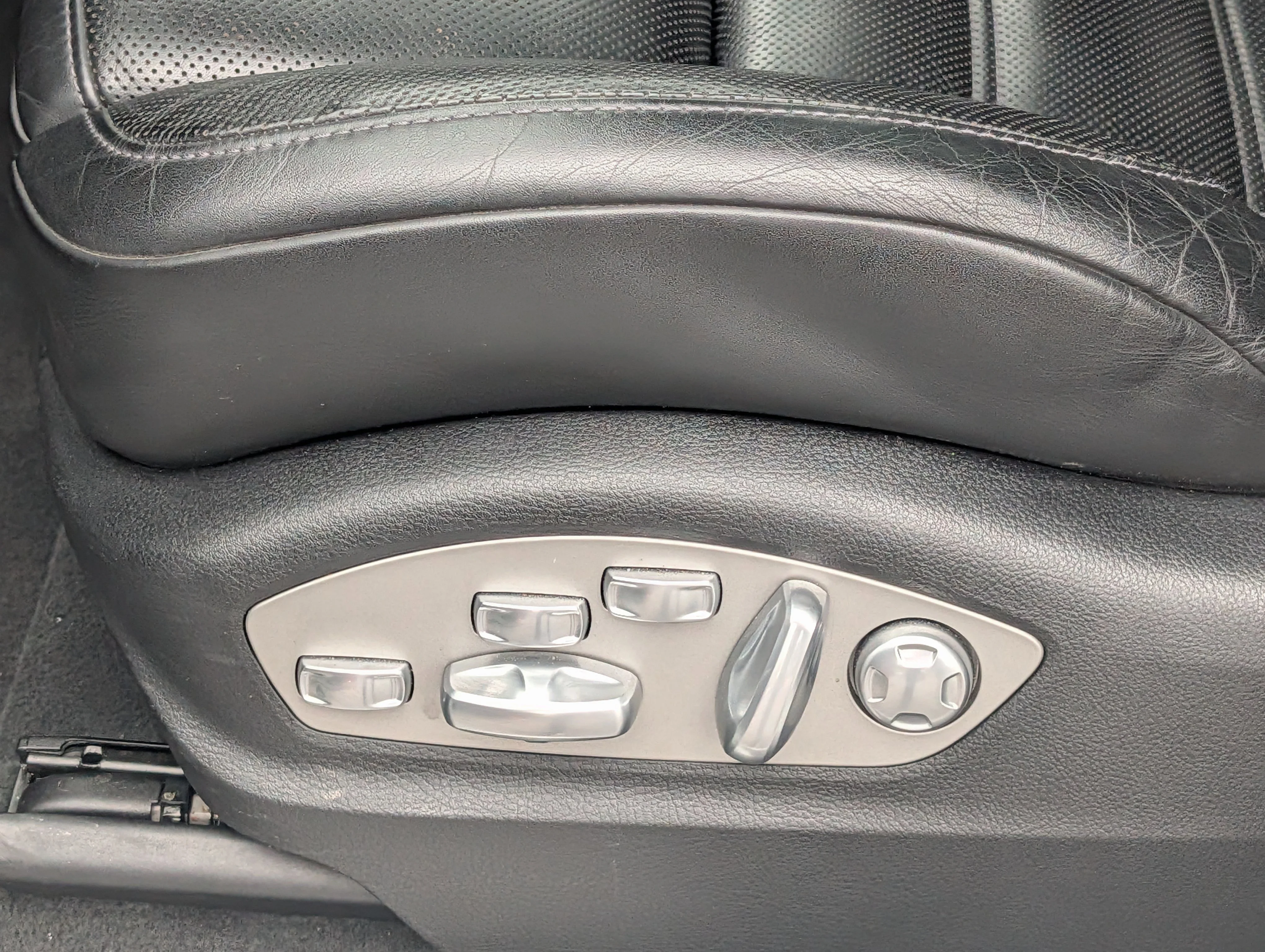 2018 Porsche Macan Turbo - Photo 27