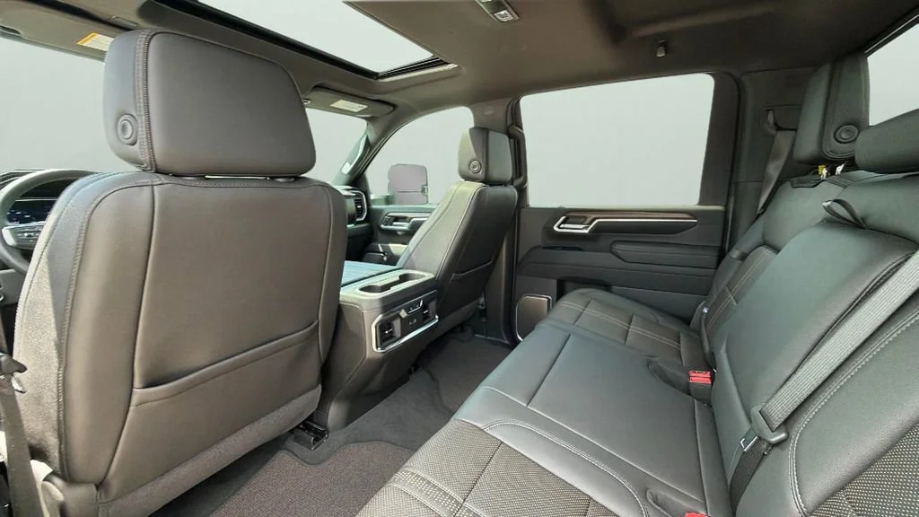 Used 2024 Summit White Chevrolet High Country image 28