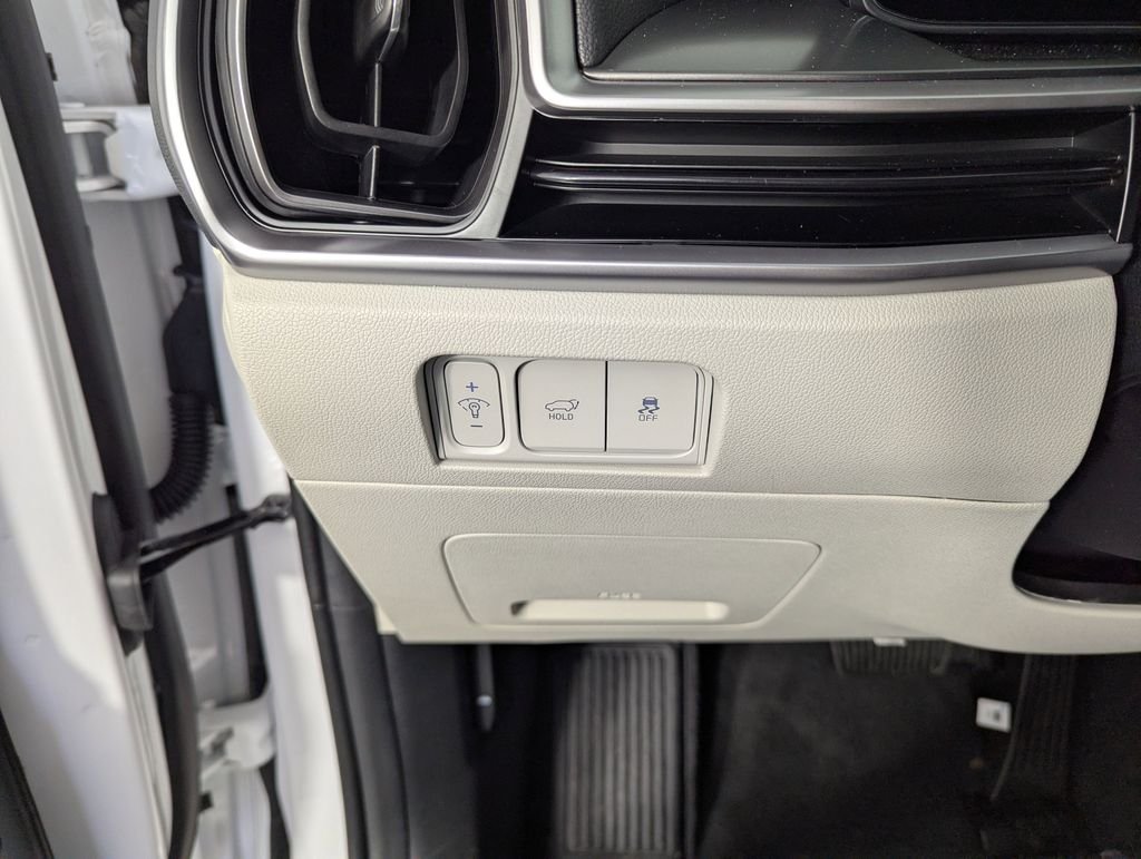 New 2026 Glacial White Pearl Kia EX image 20