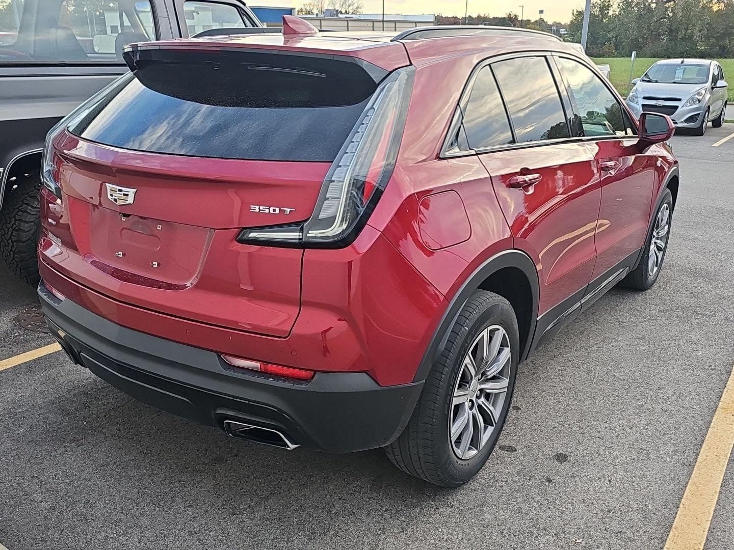 2020 Cadillac XT4 Sport photo 3