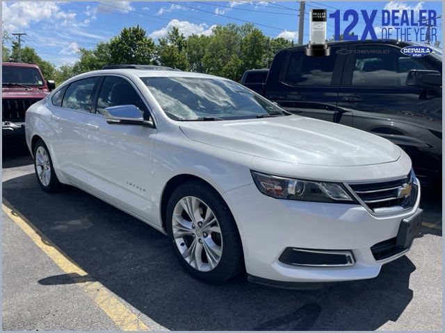 Used 2015 IRIDESCENT PEARL TRICOAT Chevrolet LT image 1