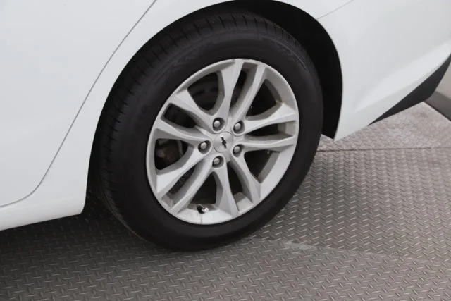 Used 2016 White Chevrolet LT image 16