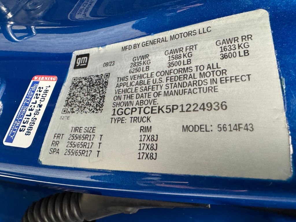 Used 2023 Blue Chevrolet LT image 28
