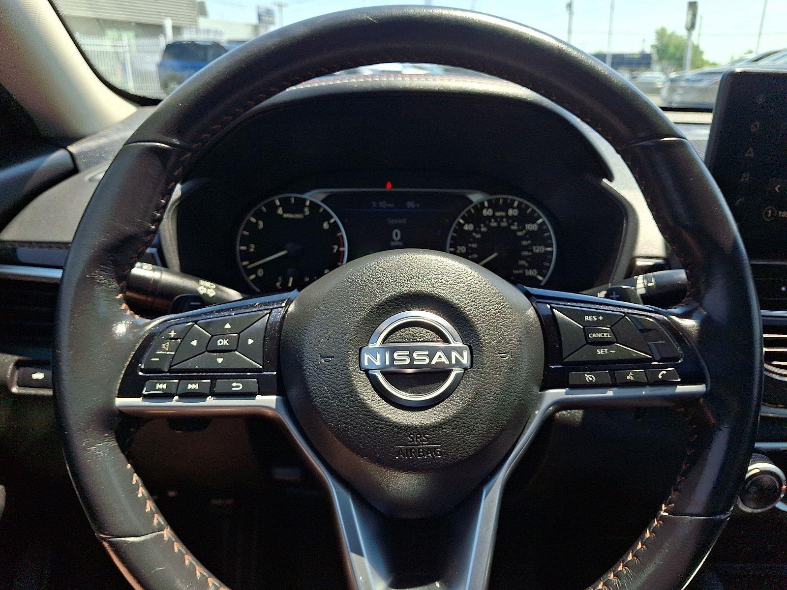Used 2024 Black Nissan 2.5 SR image 20
