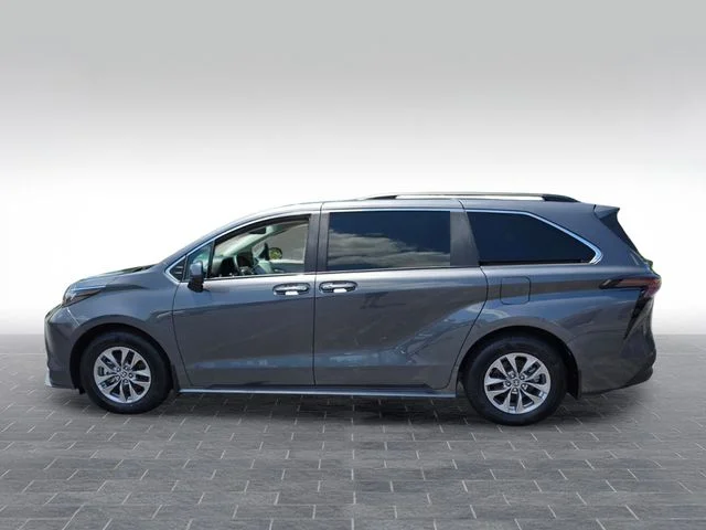 Used 2025 Gray Toyota XLE image 4