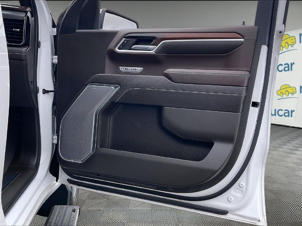 Used 2024 White Frost GMC Denali image 11