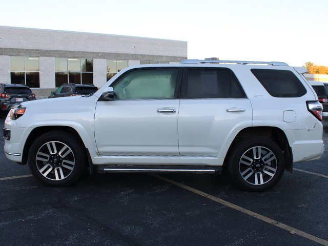 Used 2016 Blizzard Pearl Toyota  image 8