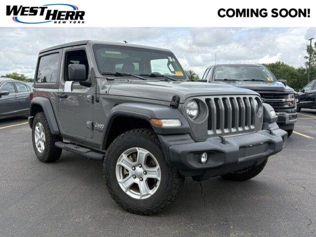 Used 2020 Sting-Gray Clearcoat Jeep Sport S image 1