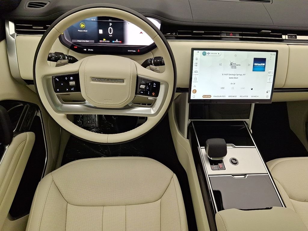 New 2026 Eiger Grey Land Rover SE image 8