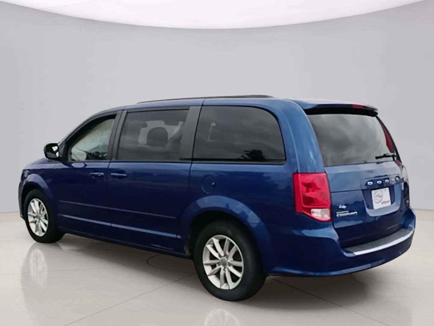 Used 2013 Blue Dodge SXT image 3