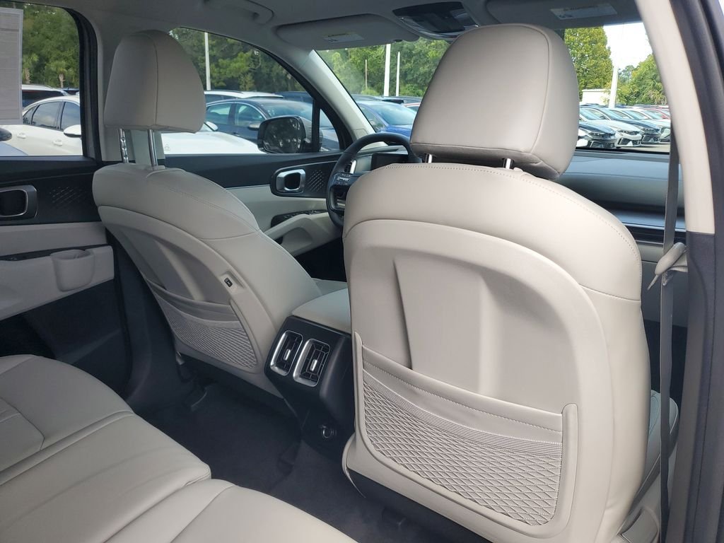 New 2026 Gray Kia S image 18