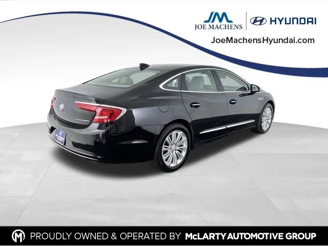Used 2019 Black Buick Essence image 7