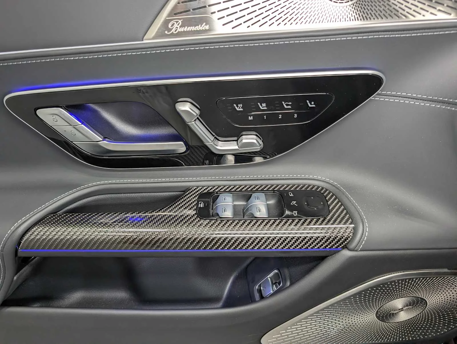 Used 2022 Obsidian Black Metallic Mercedes-Benz AMG® SL 63 image 41