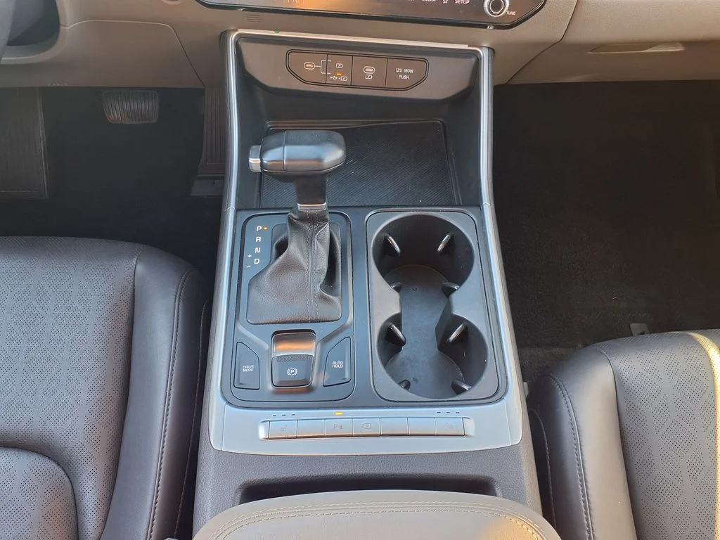 Used 2025 Gray Kia LXS image 33