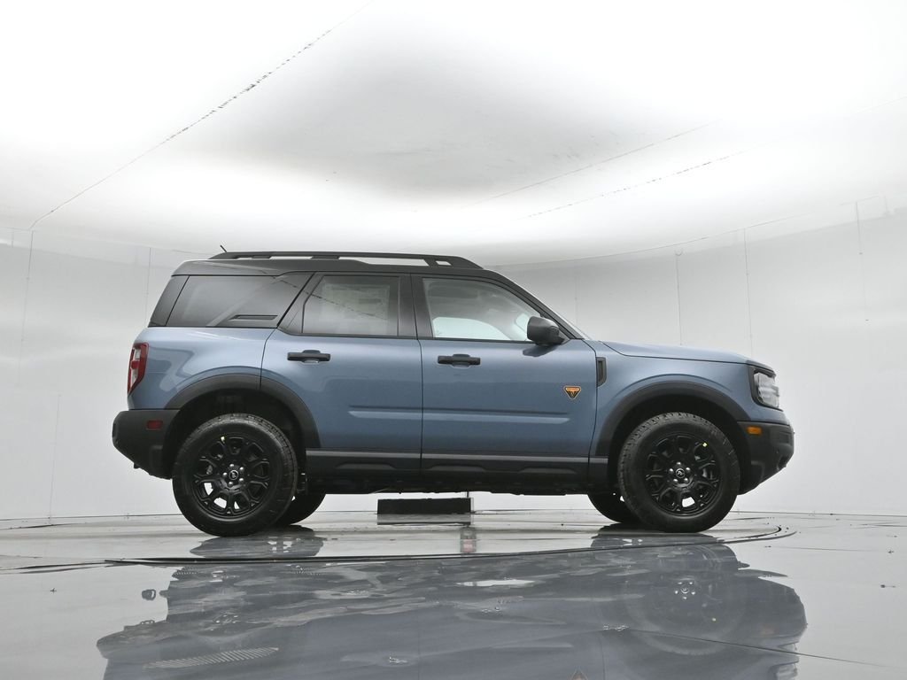 New 2026 Azure Gray Metallic Tri-Coat Ford Badlands image 53