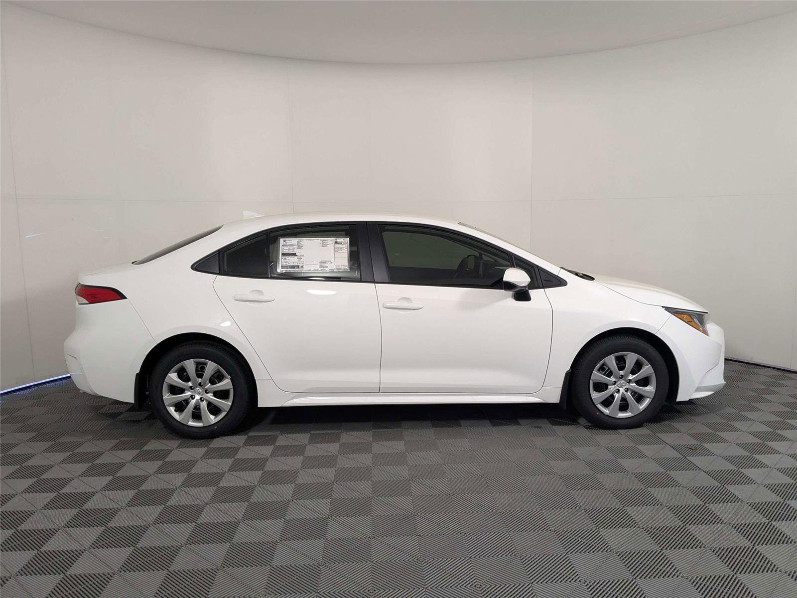 Used 2026 Ice Cap Toyota LE image 4