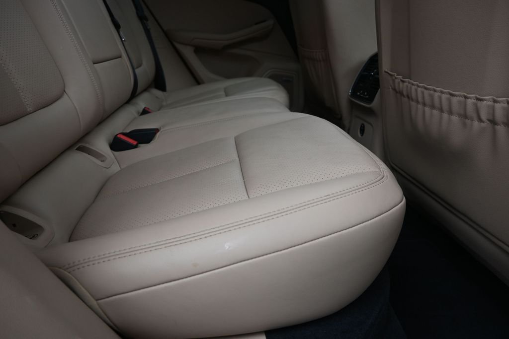 Used 2024 White Porsche Base image 22