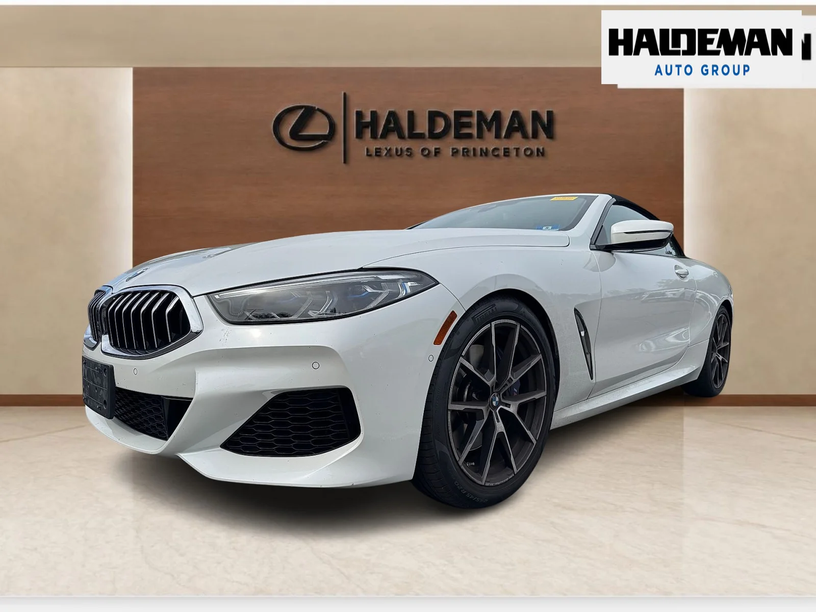Used 2020 Mineral White Metallic [White] BMW xDrive image 2